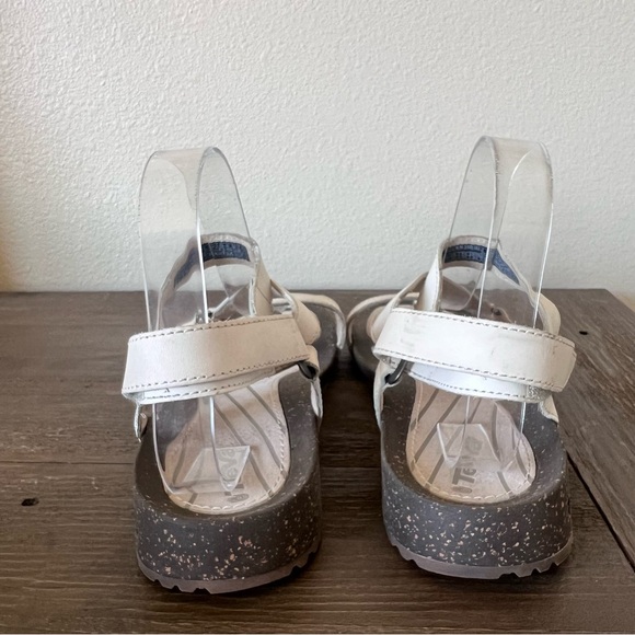 Teva Cabrillo Leather Crossover Sandal for Women Ivory Color Size 9 - Picture 5 of 15